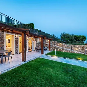 https://mirto-blu.hotelitalianriviera.com