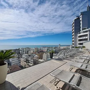 https://hesperia-hotel-residence.hotelslidodijesolo.com
